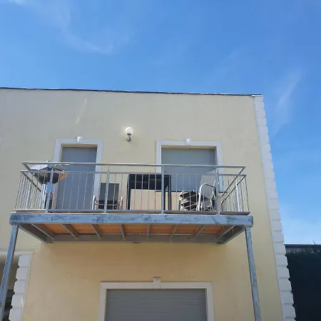 Lindenblick Apartament *